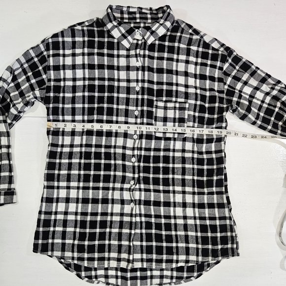 Thread & Supply black and white plaid long sleeve Top women's size la… - Picture 3 of 11